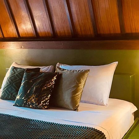 Mowglis Gili Air Hotel Buitenkant foto