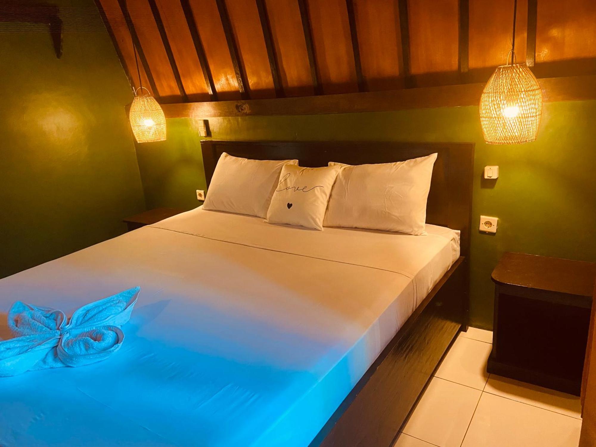 Mowglis Gili Air Hotel Buitenkant foto