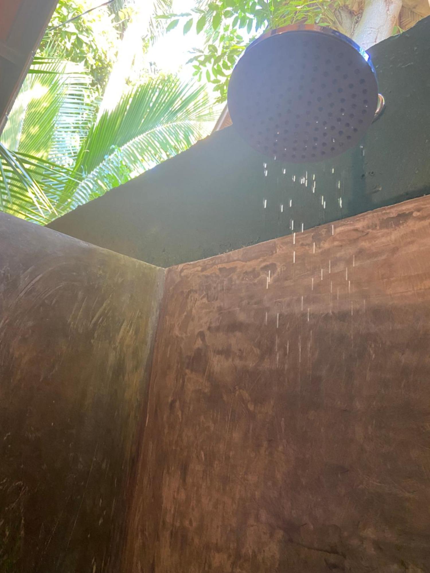 Mowglis Gili Air Hotel Buitenkant foto